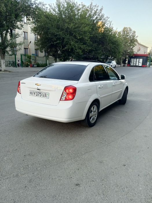 Шевролет ласети,,