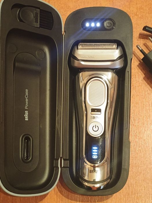 Aparat de ras electric Braun Series 9 Pro