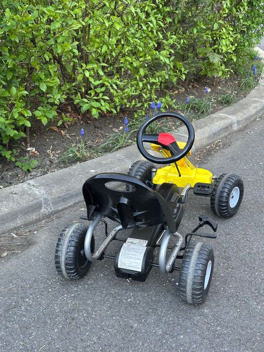 Kart cu pedale GoKart galben foarte putin utilizat