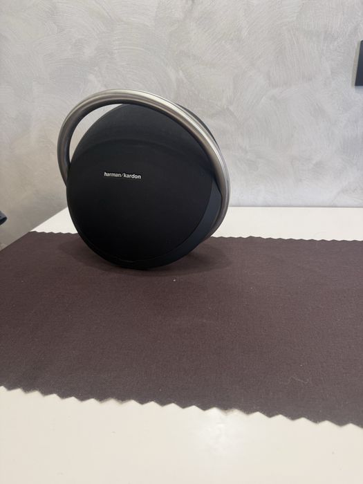 Harmon Kardon Onyx studio 4