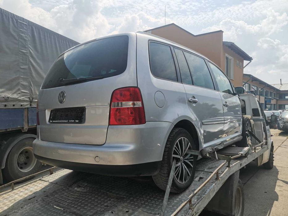 VW Touran 1.9 TDI AVQ На Части