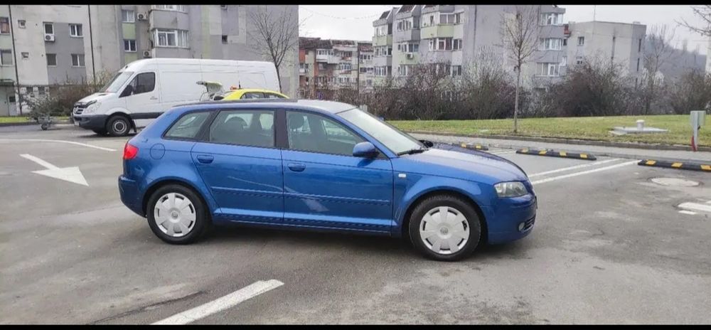 Vând Audi A3 2.0 TDI ,un singur ax,6+1 trepte.