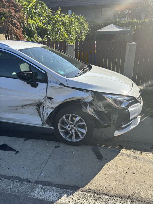 Opel Astra K 2021 avariat