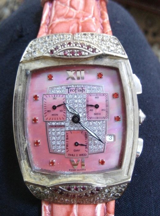 Продаю женские часы Cristian Delon