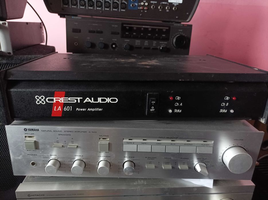 Amplificator putere statie: crown xls602, crest audio.