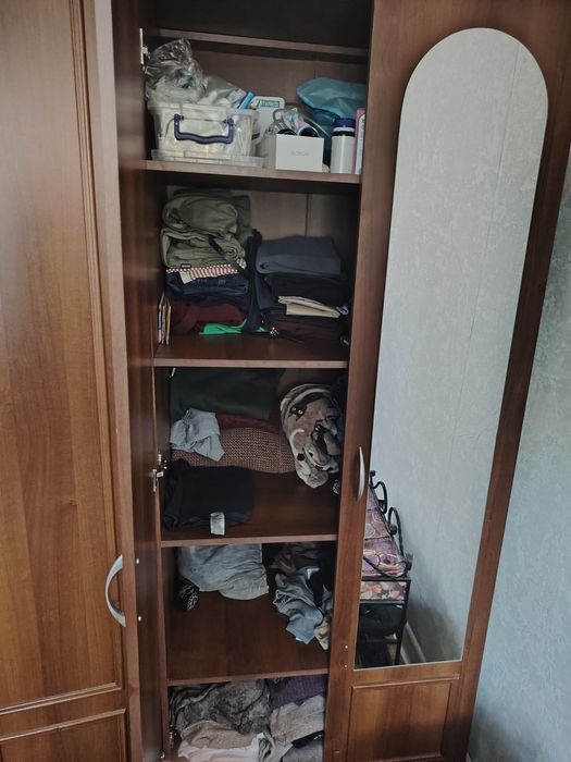 Продам шкаф в спальню