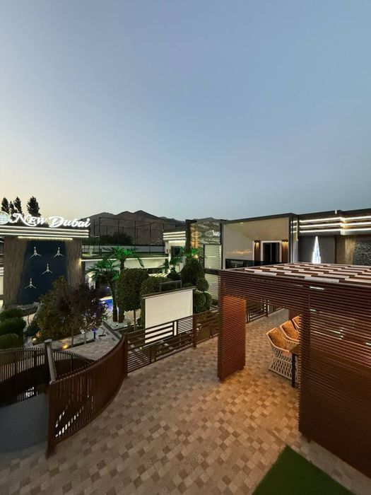 Продается премиальный огромный дача  Дубай