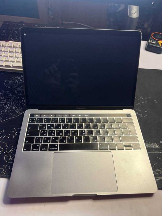 MacBook Pro 13" 2019 Core i5 озу 8 ГБ