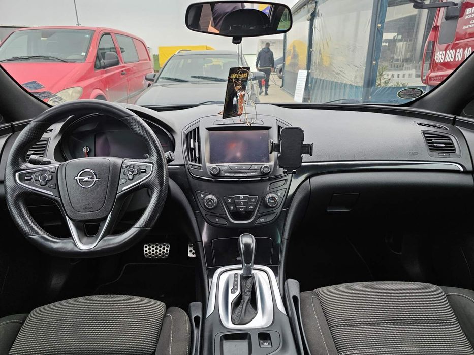 Opel Insignia Sport Tourer 2.0 дизел 170 к.с
