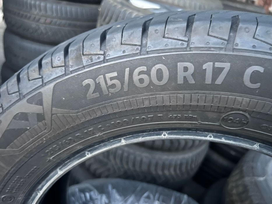 Чисто нови бусови гуми 215/60/17 continental!