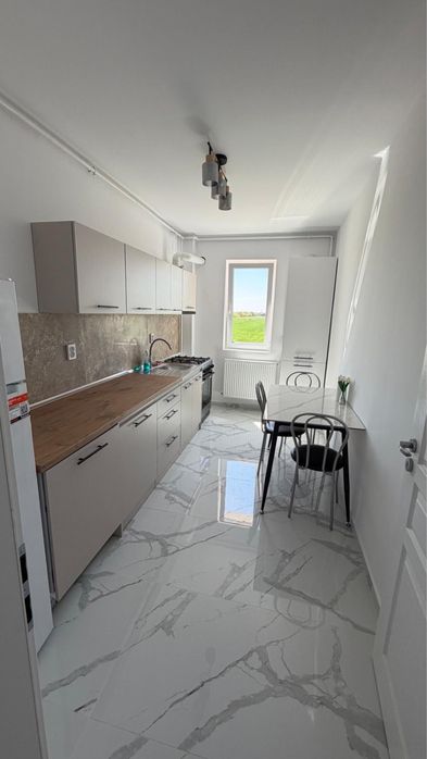 Inchiriez Apartament 2 camere decomandat