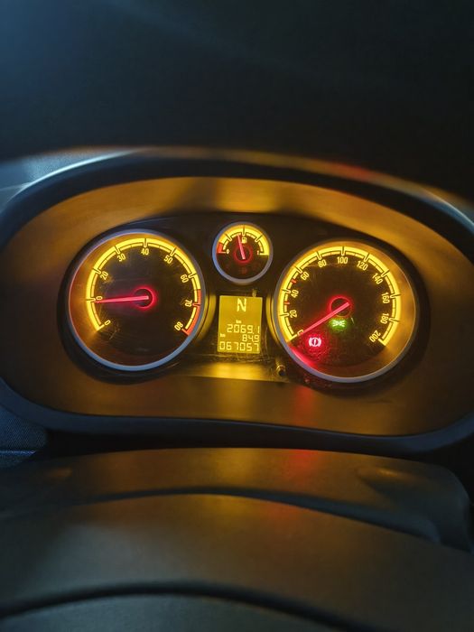 Opel CORSA automat