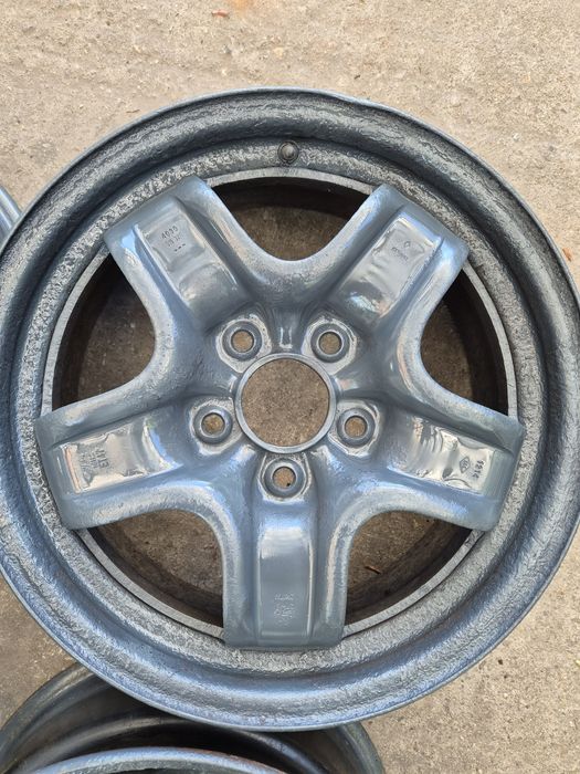Jante R16 5x114,3 6,5J ET 47 CB 66,1 Duster Megane 3 4 Kangoo Laguna 3 Scenic  Trafic  Fluence Nissan Qashqai  Primera Micra  Altima