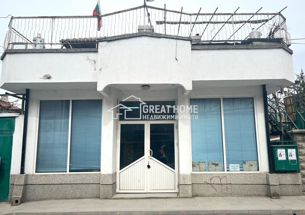 Дава се под наем Магазин в Търговище, Център - 35 кв.м за 433.5 € - Снимка #1