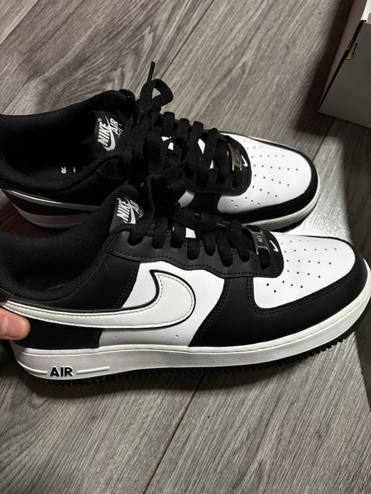 Vând papuci Nike air force 1