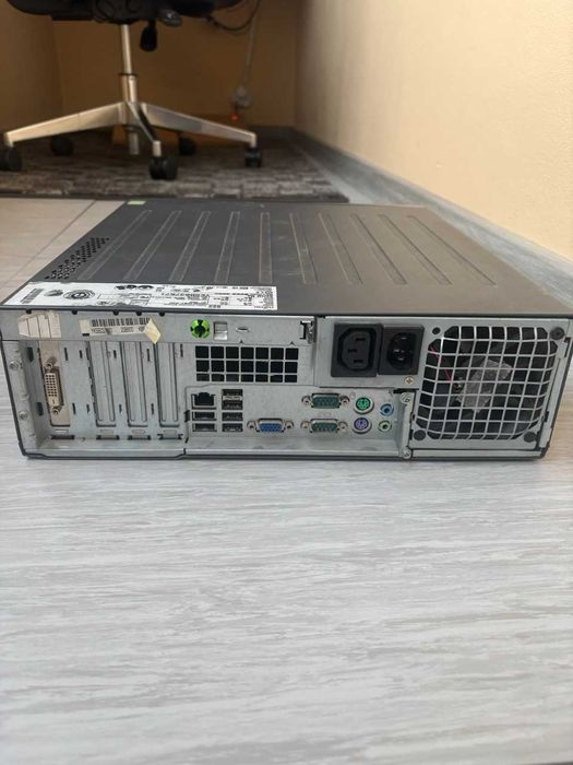 Настолен компютър Fujitsu Esprimo E5730