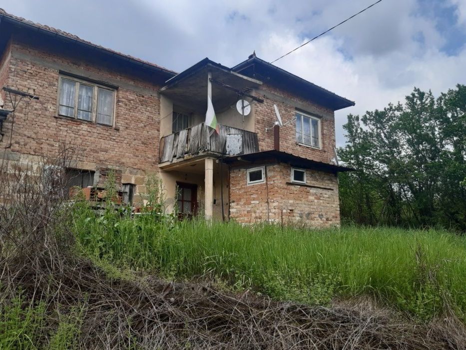Къща до Трявна село Белица