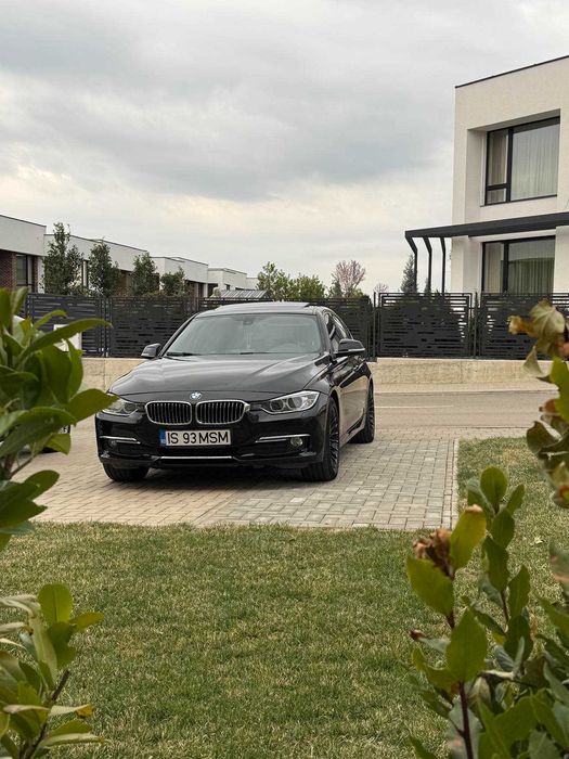 BMW F30 - AUTOM, HARMAN ,TRAPA, PIELE -Plafon NEGRU 184 CP-Luxury Line