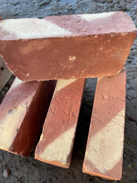 Продажа красного кирпича