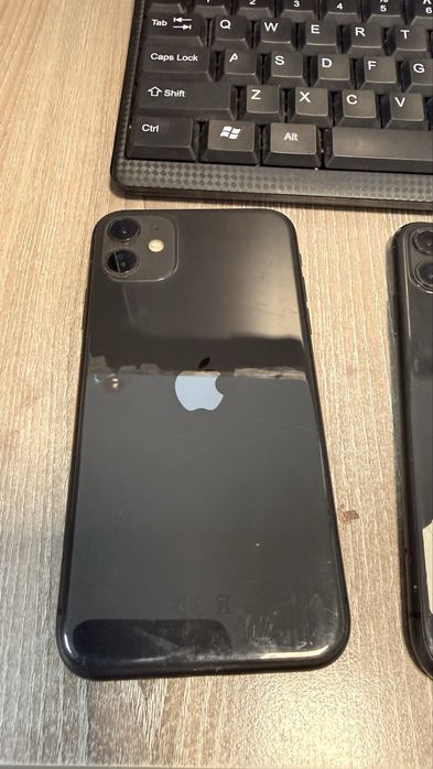 За части Iphone 11