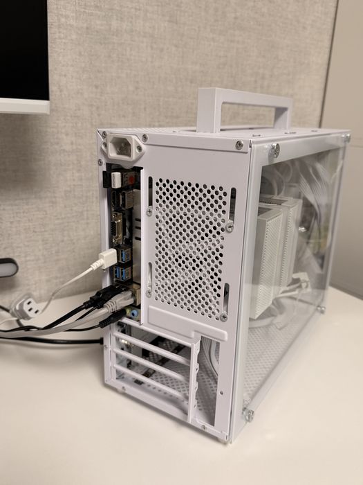 Корпус для компьютера
