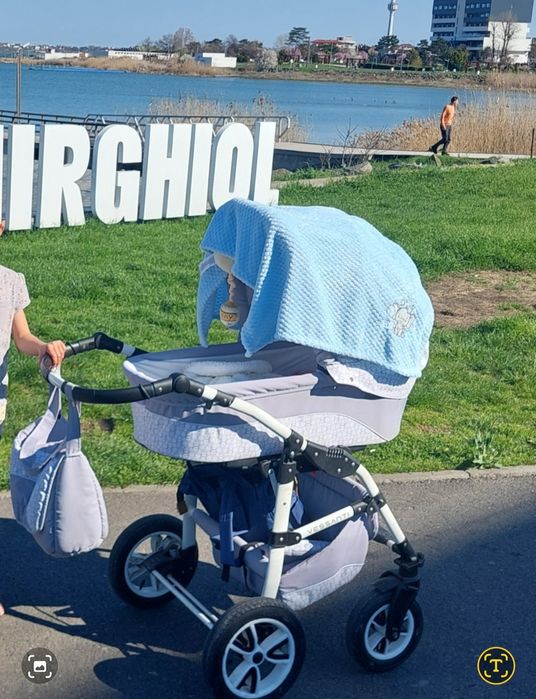 Cărucior Vessanti Flamingo Easy Drive 3 în 1 + scoică auto + accesorii