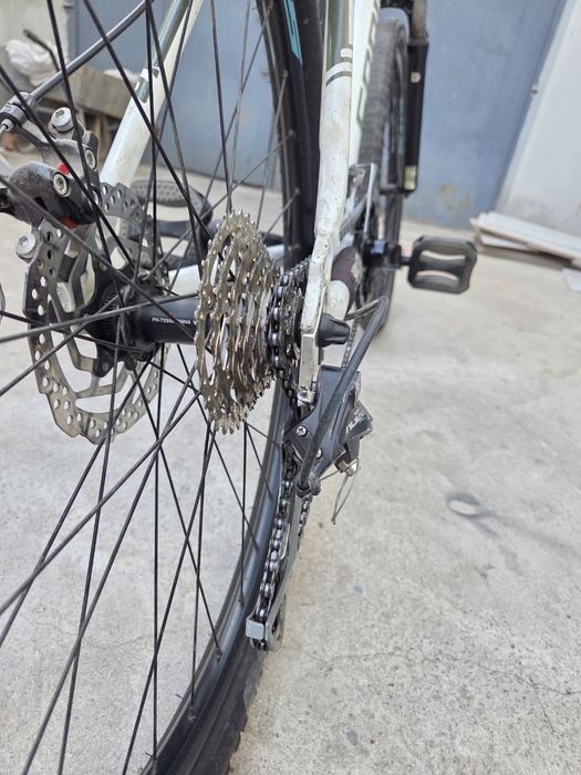 Gorniy Nemetskiy Velosiped Serious ideal holatda sotiladi 27.5 mtb
27.