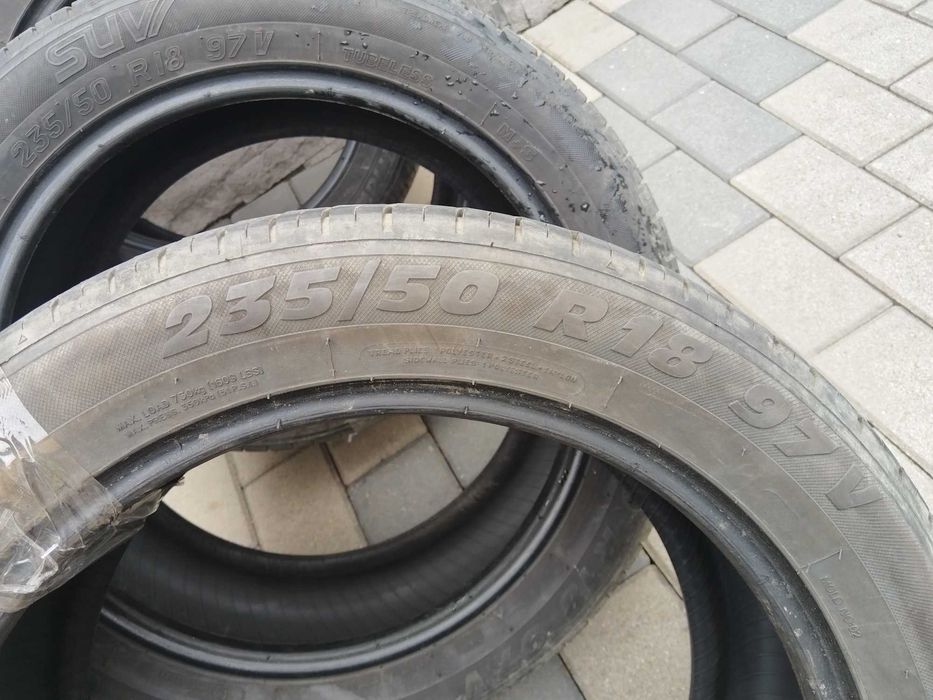 Set 4 anvelope  vara 235/50r18