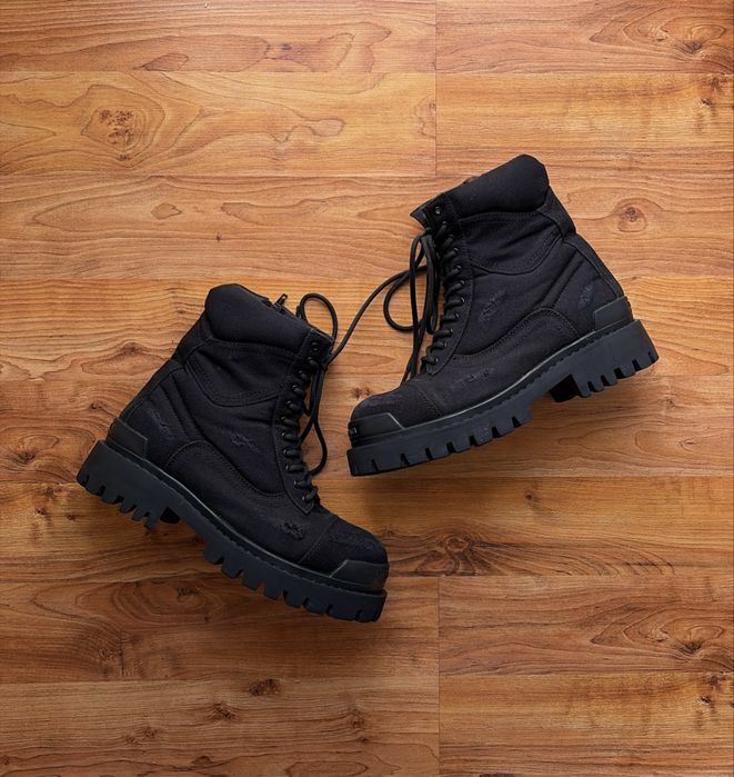 Balenciaga strike boots