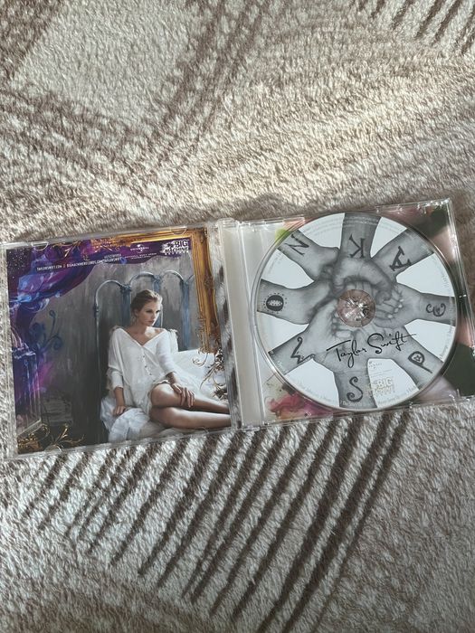 Taylor Swift - Speak Now