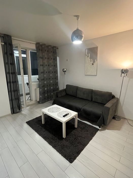 Propietar inchirez apartament cu 2 camere
