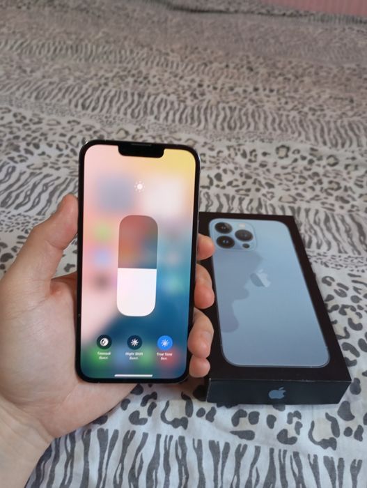 Айфон 13про в хорошем состоянии