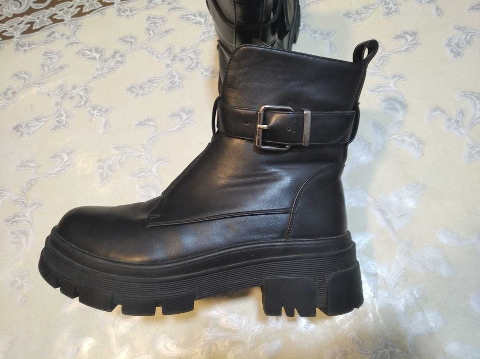 Ботинки, сапоги (35).