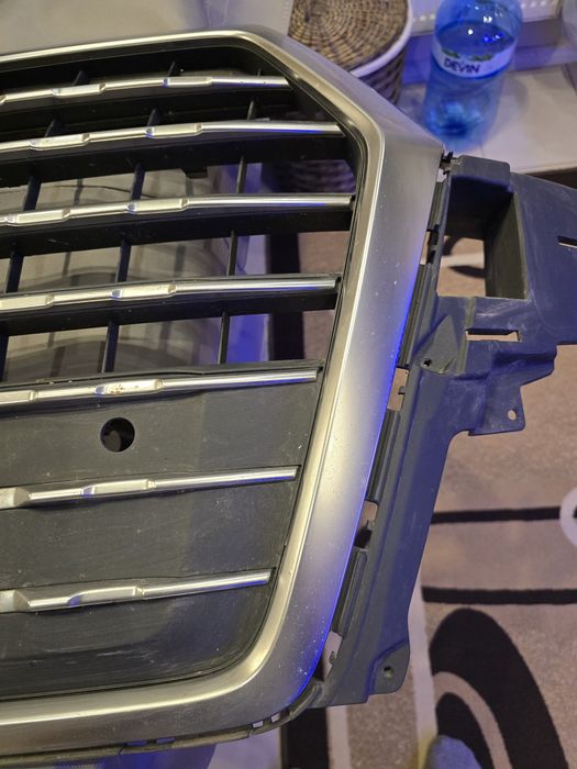 Предна маска Audi Q7