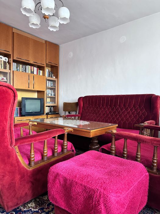 Продава се ретро мека мебел правена по поръчка