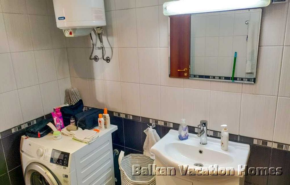 Двустаен апартамент с гледка море в Бяла