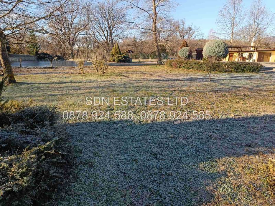 Продава се Парцел в Казанлък - 4000 кв.м за 63 €/кв.м - Снимка #4