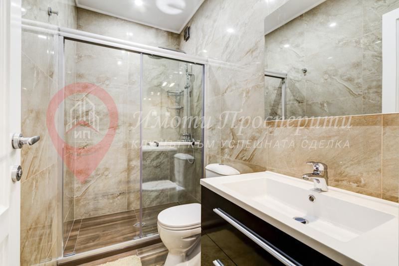 Дава се под наем Тристаен апартамент в София, Център - 160 кв.м за 2100 € - Снимка #8