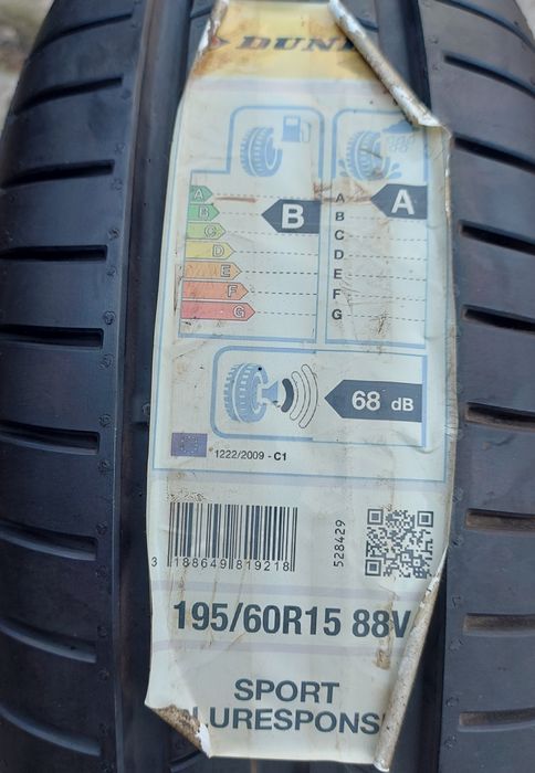 O bucată 195/60 R15 88H vară - una Dunlop Yokohama