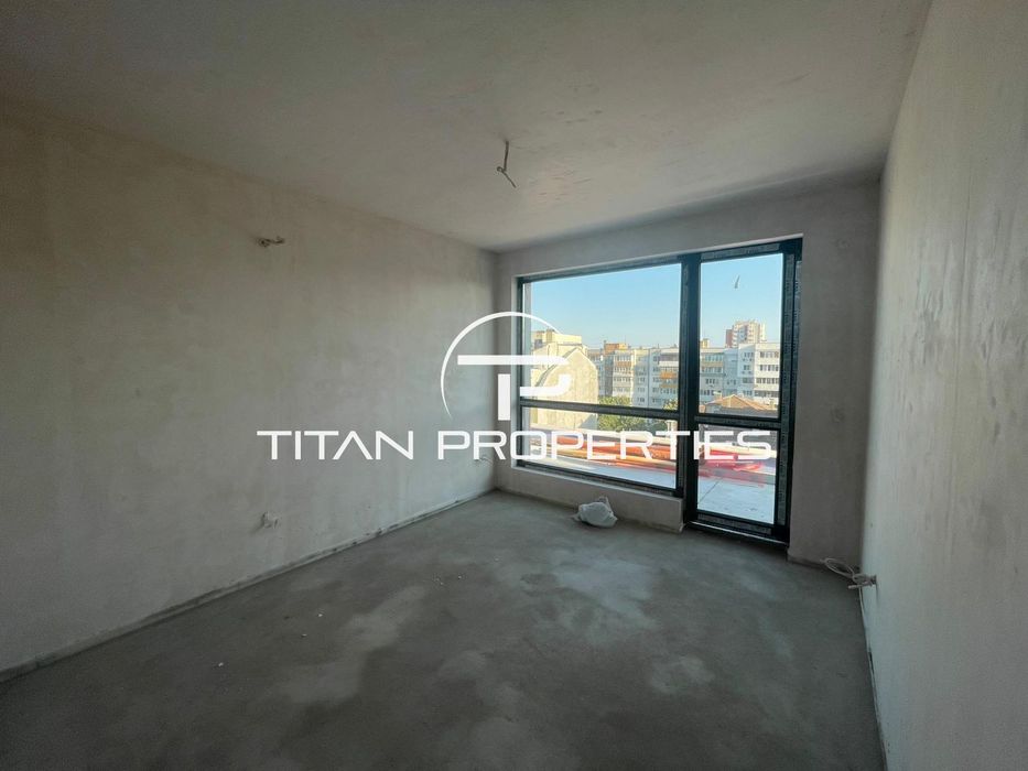 Продава се Тристаен апартамент в Варна, Левски - 145 кв.м за 1750 €/кв.м - Снимка #2