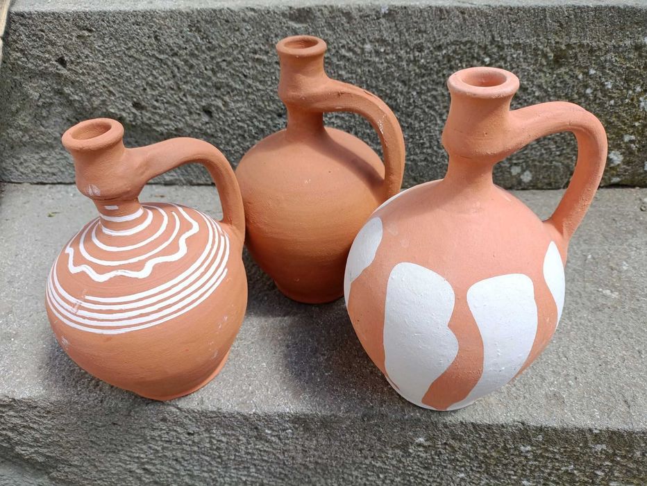 Стомни,  кани, крондири, бъклици, дяволска стомна, битова керамика