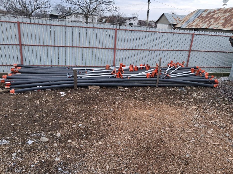 Țevi irigație diametrul 75 cu aspersoare și motopompă 3 țoli