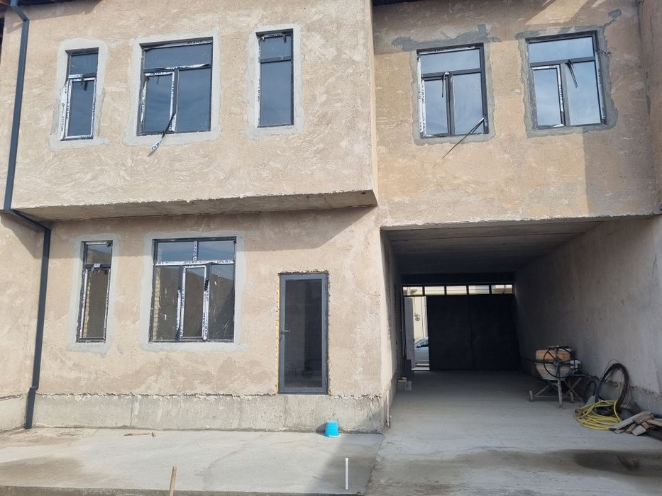 Продаётся 2х этажный коттедж