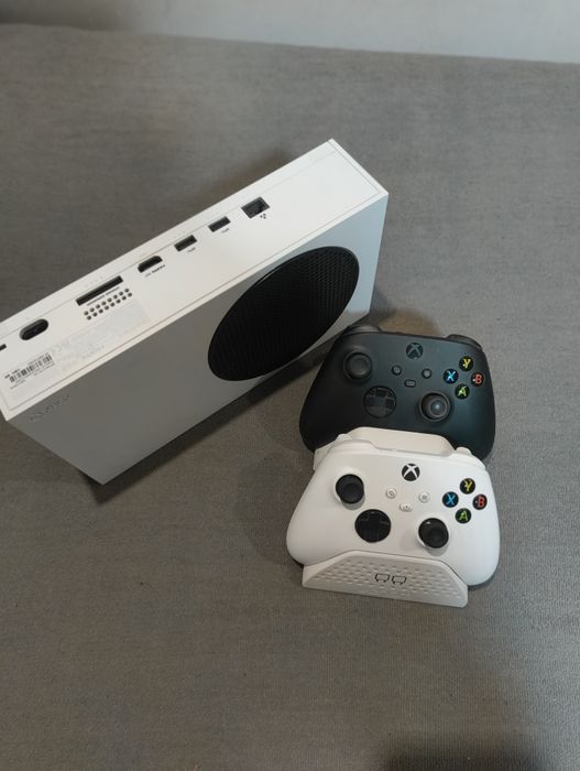 Vând Xbox series s digital edition