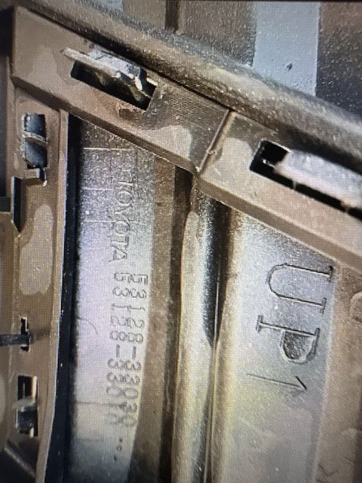 Бампер с решеткой на камри 70