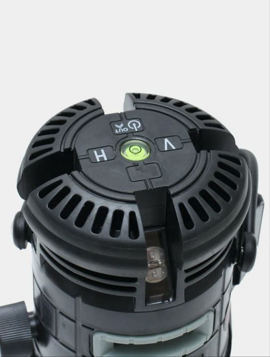 Лазерный уровень Танк 180.  2D. Lazerniy uroven