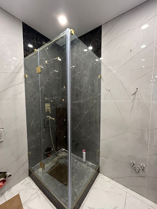 Душ кабина, шторка на ванну