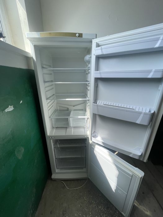 Холодильник INDESIT