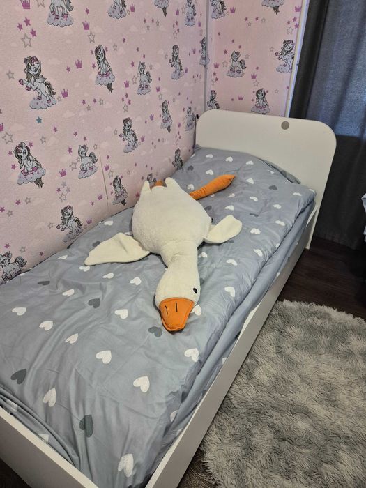 Продам кровать белую