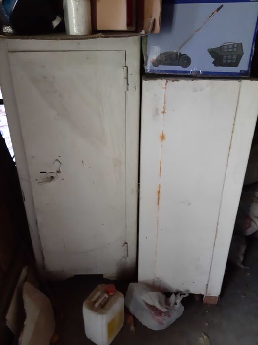 Сейфы советские металлические (2шт: большой т средний)